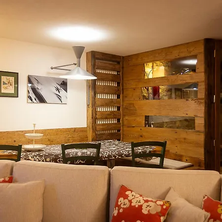 Central Courmayeur Prestige-Mont Blanc Escape Apartmán Courmayeur